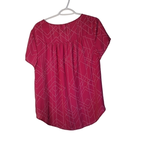 TORRID Geometric Magenta  White Polka Dot Top Keyhole Georgette Blouse. US 0X - Picture 5 of 12